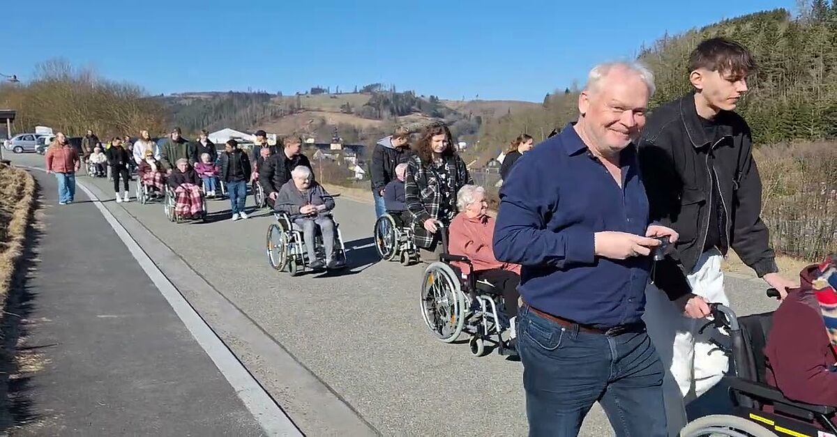 Schule Redwitz auf dem Weg
